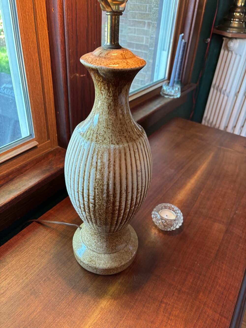 Mid-Century Modern Ribbed Ceramic Table Lamp - Picture 2 of 6
